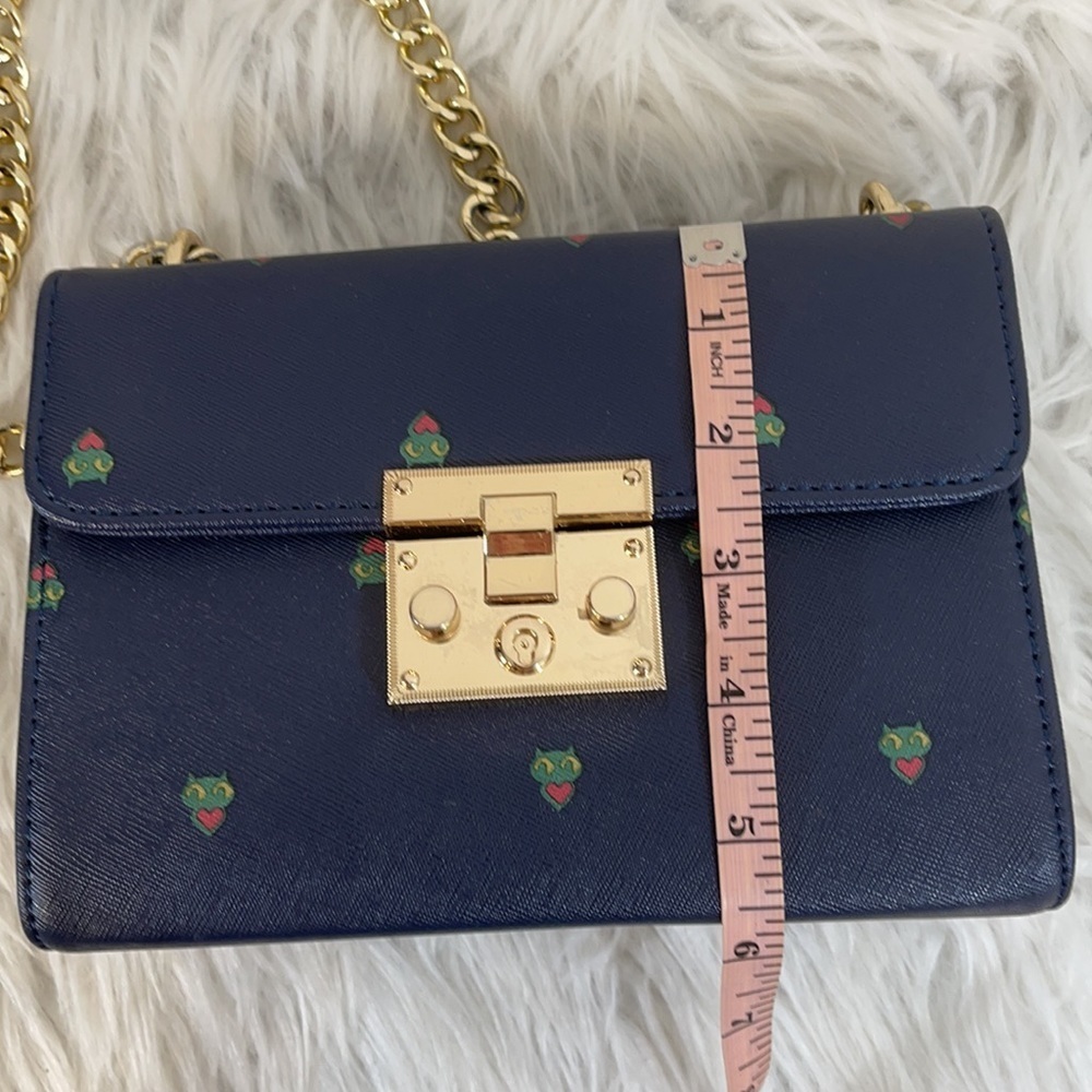 Idea Win Korean Design Bag With Push Lock Closure - Picture 10 of 11